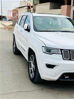 جیپ گراند شیرۆکی